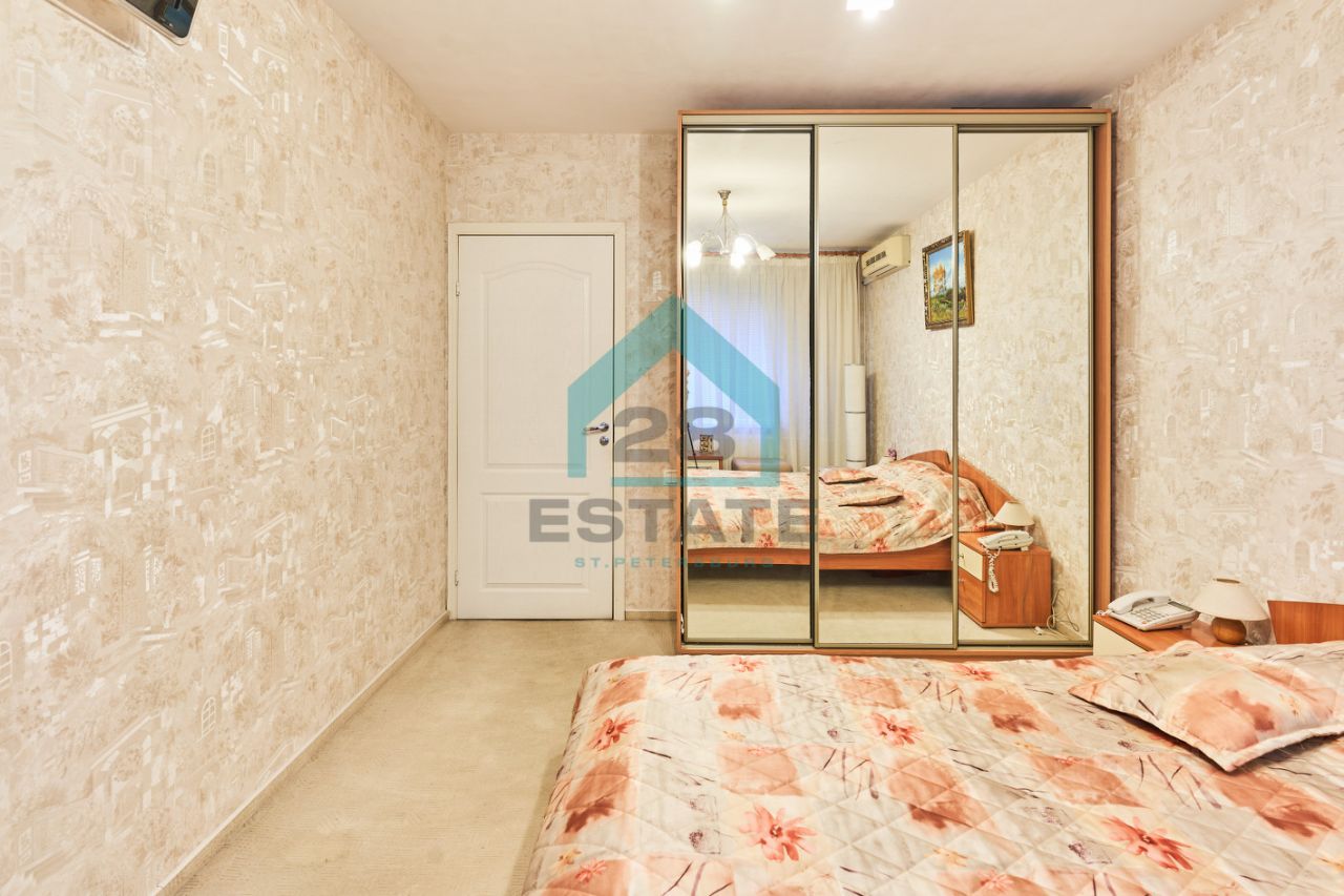 Продажа 3-комн квартиры на вторичном рынке проспект Кузнецова, 20