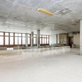 Продажа 4-комн квартиры на вторичном рынке Левшинский Б. пер,  д. 11