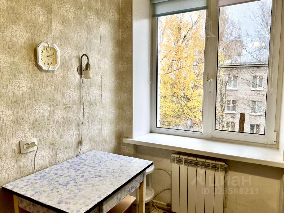 Продажа 1-комн квартиры на вторичном рынке Колпино, Октябрьская улица, 57