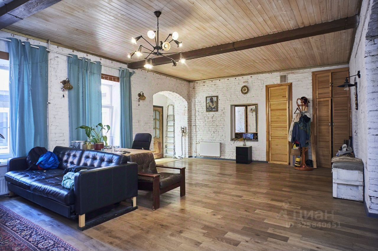 Продажа 4-комн квартиры на вторичном рынке Можайская улица, 34