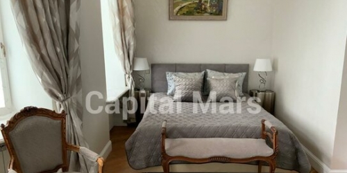 4-комн квартира улица Чаплыгина,  д. 1А