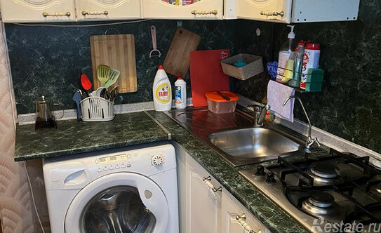 Продажа 3-комн квартиры на вторичном рынке 16-я линия,  д. 21