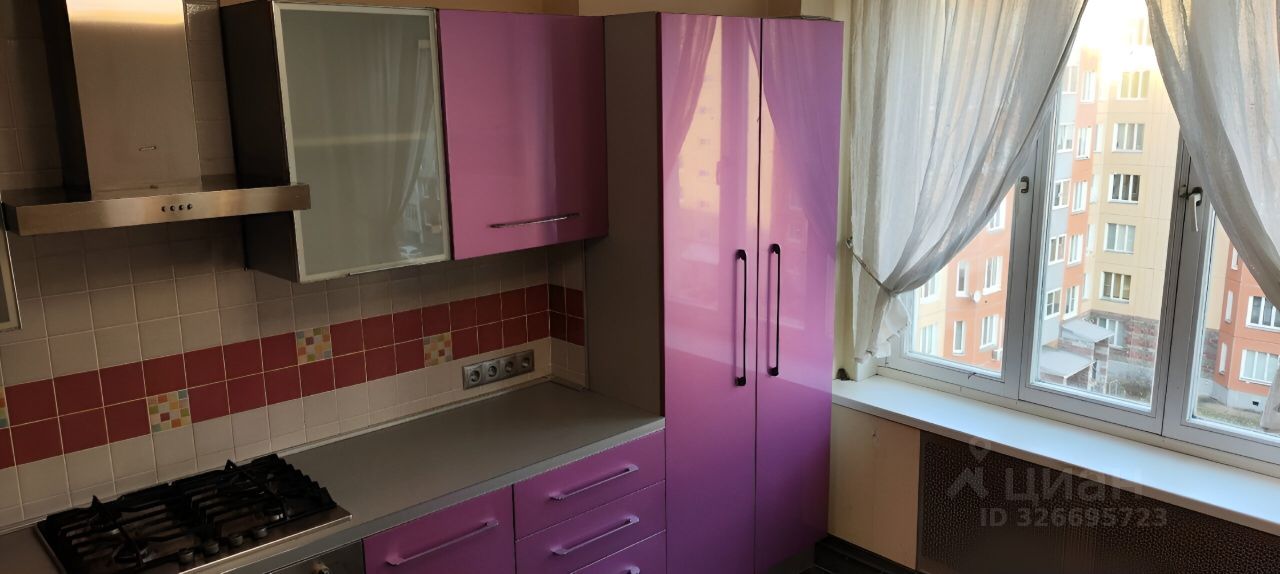 Продажа 2-комн квартиры на вторичном рынке Гатчина, улица Изотова, 18к1