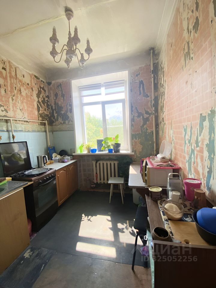 Продажа 2-комн квартиры на вторичном рынке Лосино-Петровский, Октябрьский проезд, 2