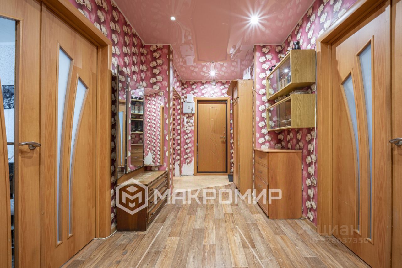 Продажа 4-комн квартиры на вторичном рынке улица Маршала Кожедуба, 14