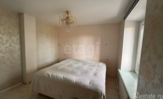 Продажа 4-комн квартиры на вторичном рынке Пушкин г, Генерала Хазова ул,  д. 10