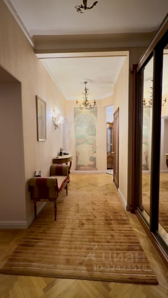 Аренда 4-комн квартиры на вторичном рынке Малый Левшинский переулок, 14/9С1