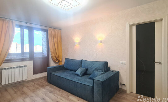 Аренда 2-комн квартиры на вторичном рынке Загребский бульвар,  д. 31/5