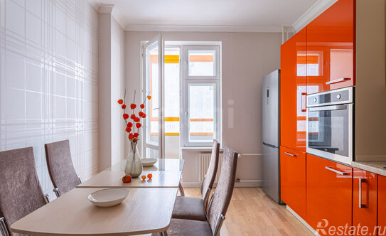 Продажа 2-комн квартиры на вторичном рынке Лыжный пер,  д. 2