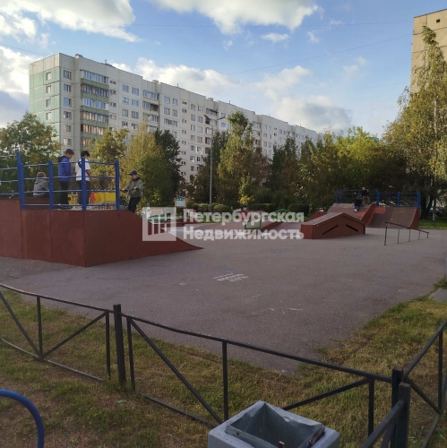 4-комн квартира ул Долгоозёрная, д 4 к 2 литера А