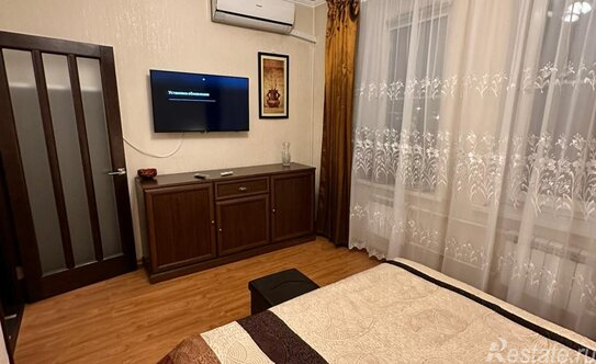 Аренда 1-комн квартиры на вторичном рынке Сходненская улица,  д. 14