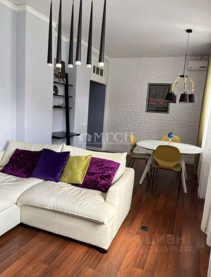 Продажа 2-комн квартиры на вторичном рынке улица Усачева, 29К7