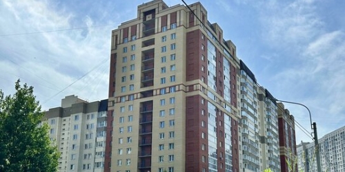 2-комн квартира ул Оптиков,  д. 52,  к. 2