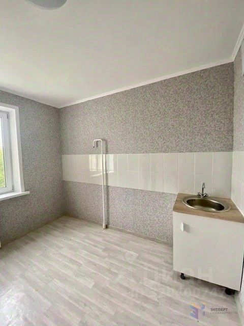 Продажа 3-комн квартиры на вторичном рынке с. Ситне-Щелканово, улица Спортивная, 3