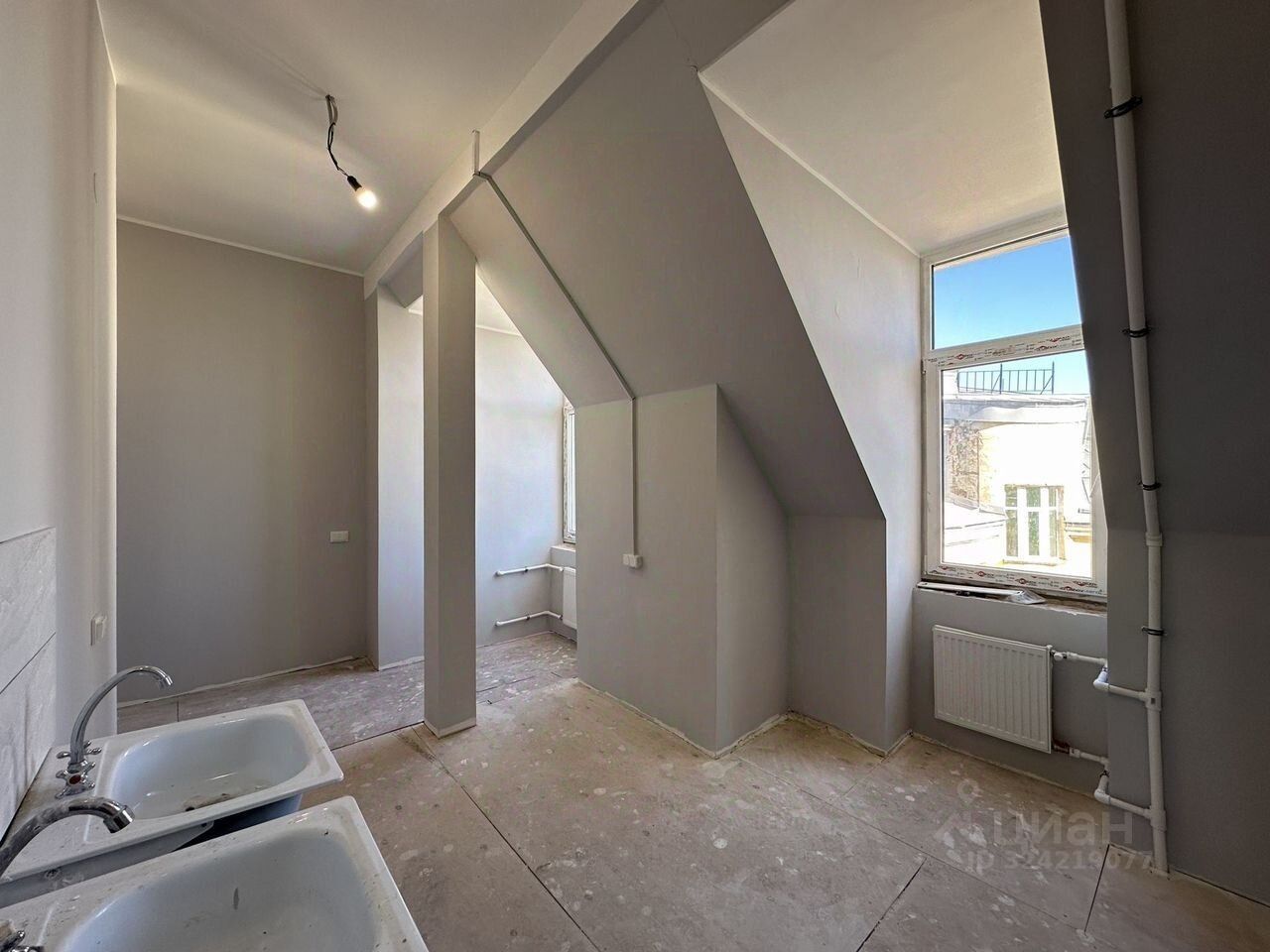 Продажа комнаты набережная Реки Карповки, 30