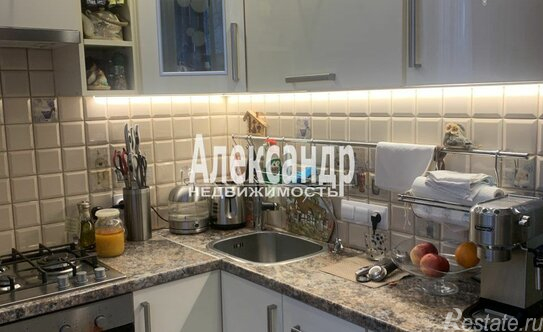 Продажа 1-комн квартиры на вторичном рынке Новаторов б-р,  д. 84,  к. 2