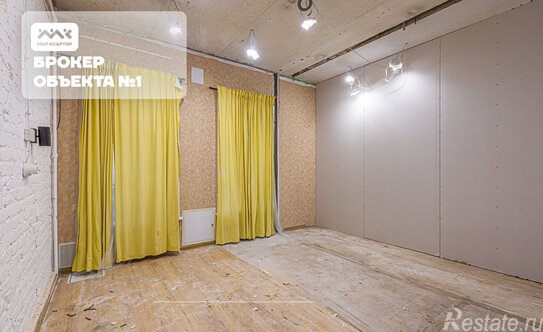 Продажа 4-комн квартиры на вторичном рынке Захарьевская улица