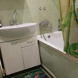 Продажа 2-комн квартиры на вторичном рынке ул Ленинградская,  д. 63