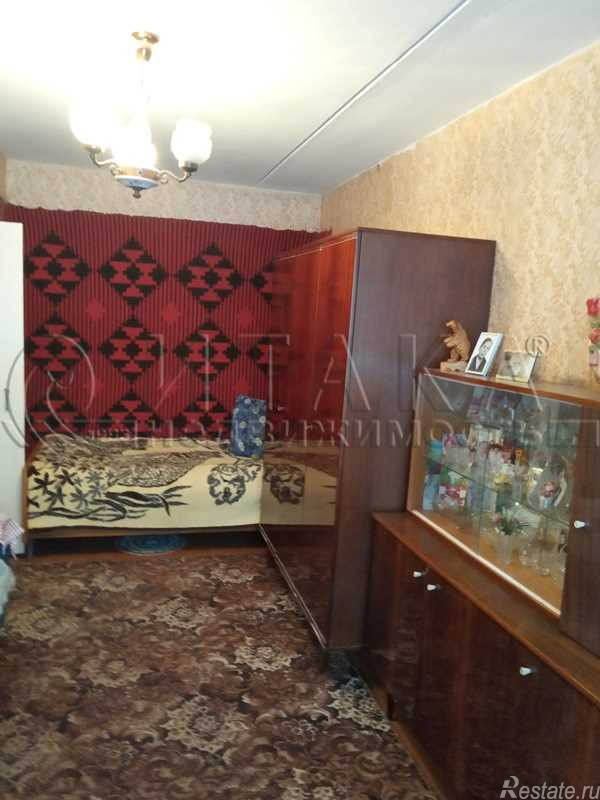 Продажа 1-комн квартиры на вторичном рынке Сланцы, Почтовый,  д. 11-а