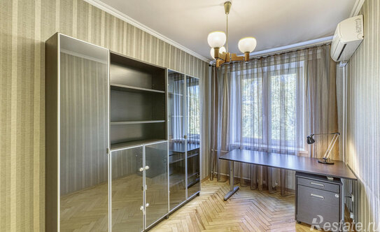 Продажа 3-комн квартиры на вторичном рынке Нахимовский пр-кт,  д. 38