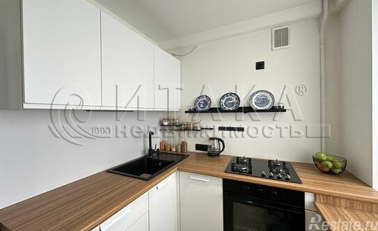 Продажа 1-комн квартиры на вторичном рынке Будапештская улица,  д. 15 к3