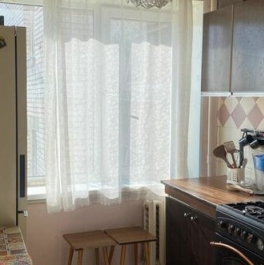 Продажа 2-комн квартиры на вторичном рынке Турку ул,  д. 15