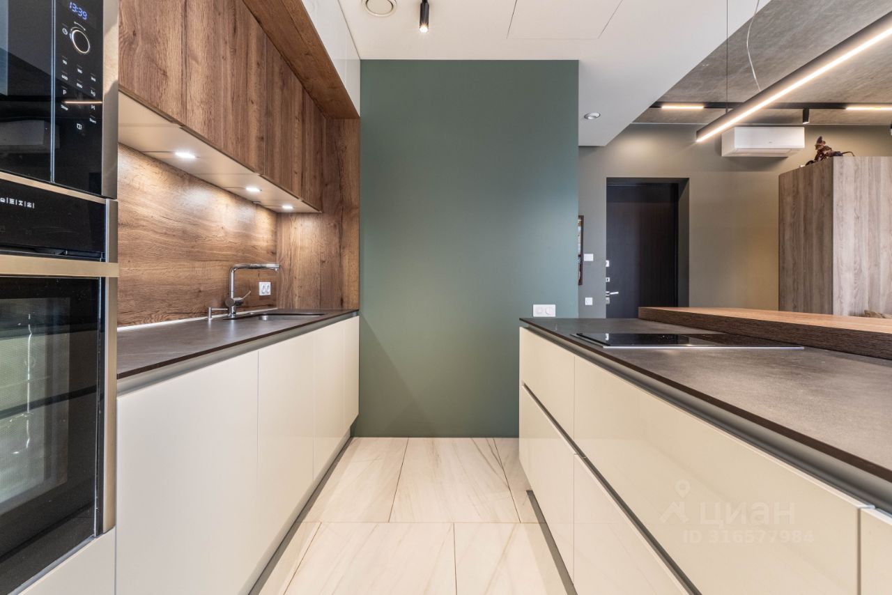 Продажа 2-комн квартиры на вторичном рынке переулок Басков, 2