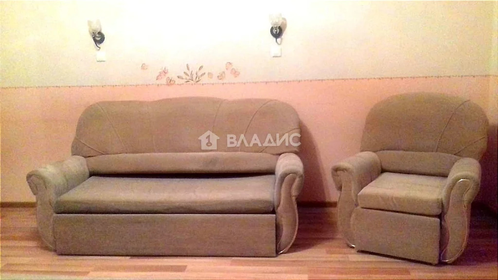 Продажа 1-комн квартиры на вторичном рынке Красногорск, улица Вилора Трифонова,  д. 1