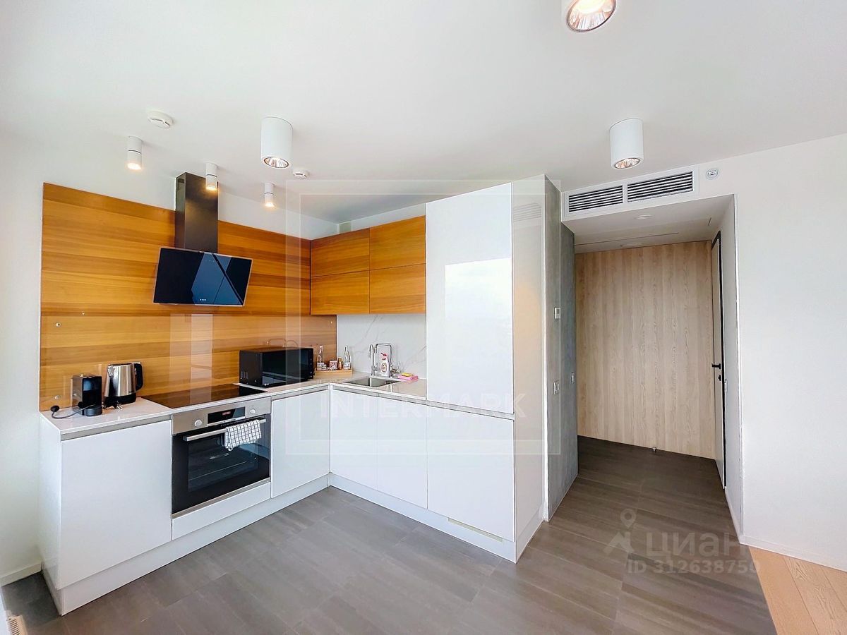 Аренда 3-комн квартиры на вторичном рынке улица Новый Арбат, 15