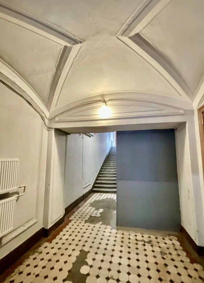 Продажа 6-комн квартиры на вторичном рынке улица Рылеева, 17-19