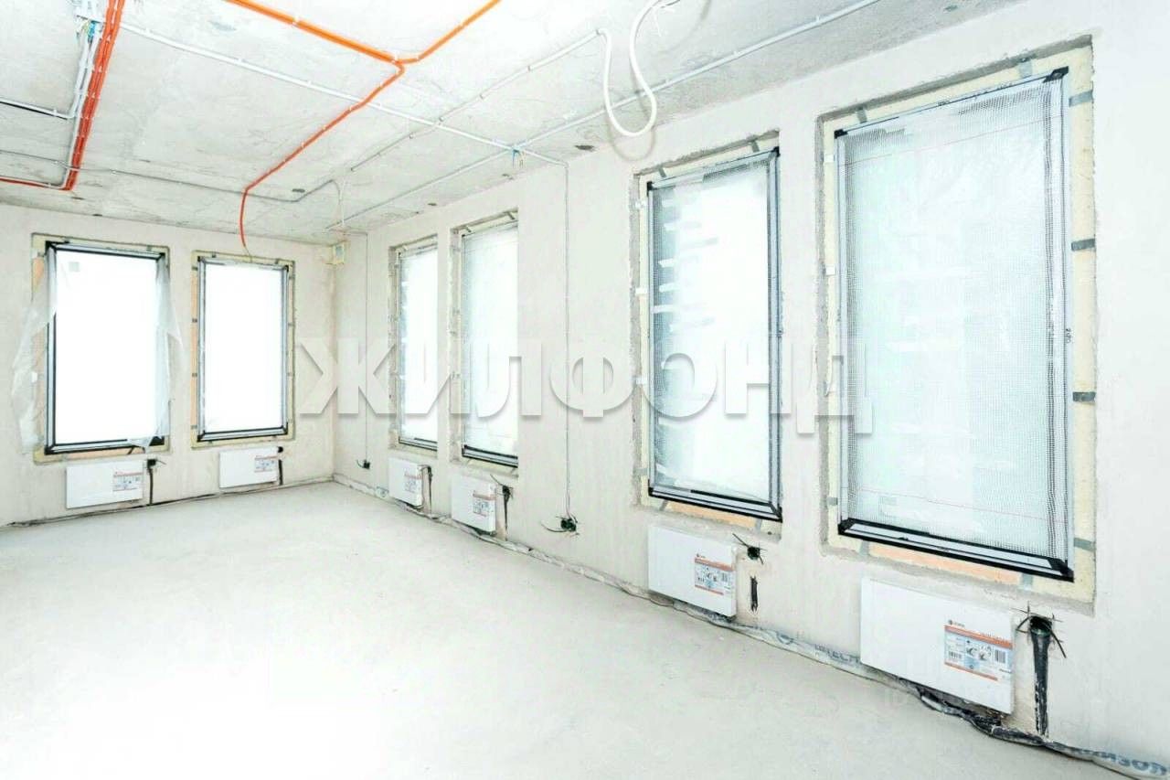 Продажа 1-комн квартиры на вторичном рынке Малоохтинский проспект, 68