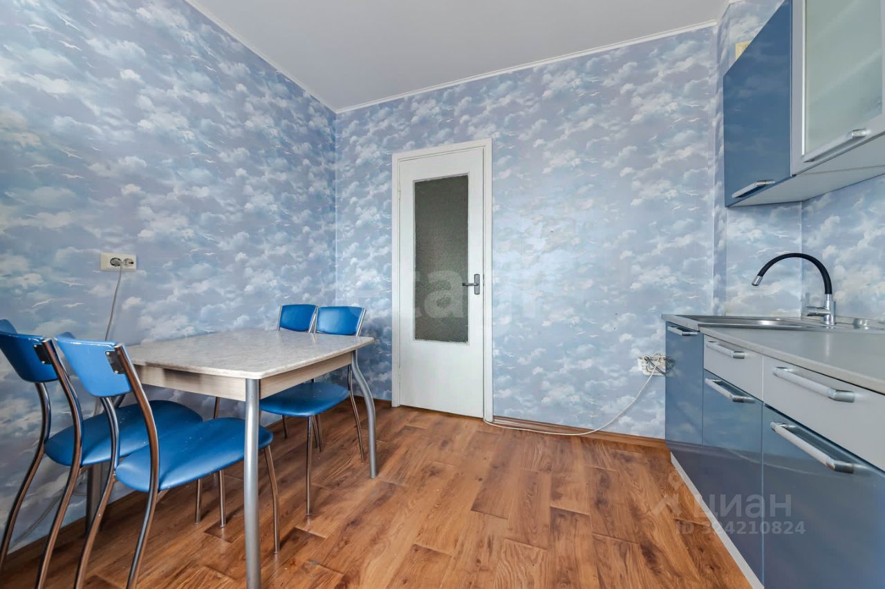 Продажа 1-комн квартиры на вторичном рынке Колпино, улица Ижорского Батальона, 8