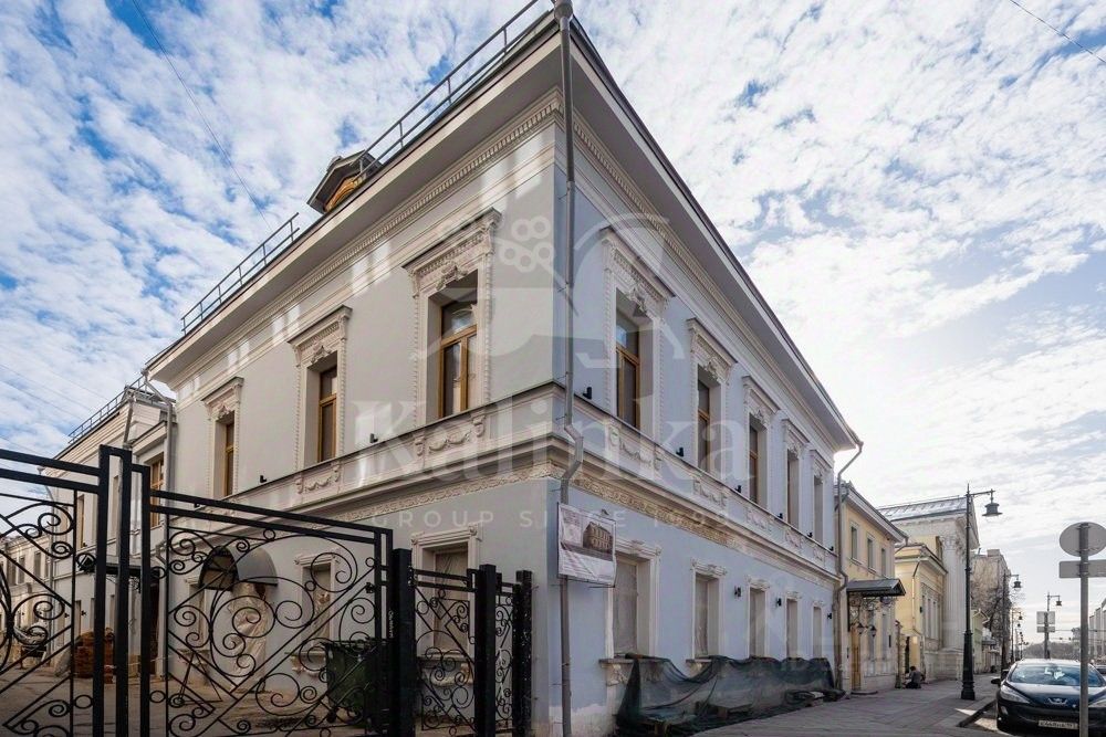 Продажа 3-комн квартиры на вторичном рынке улица Пречистенка, 33/19С2