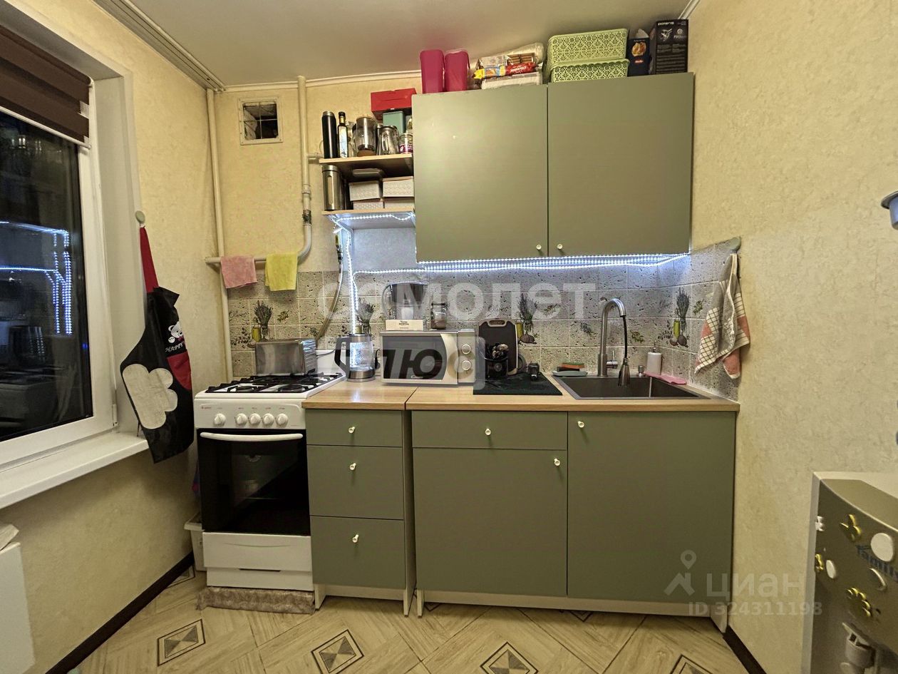 Продажа 2-комн квартиры на вторичном рынке улица Полбина, 36