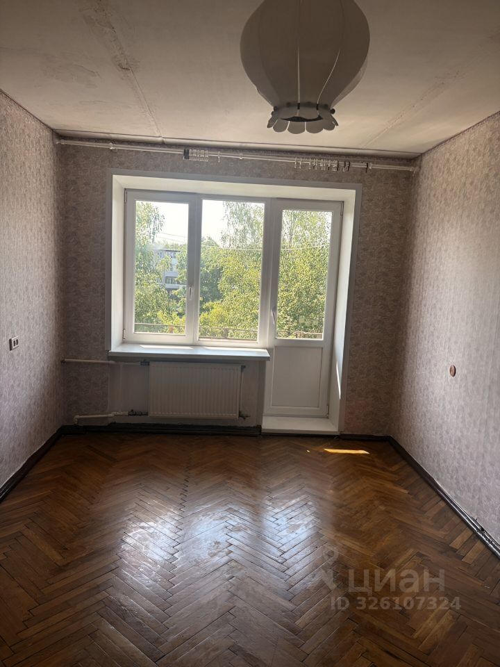 Продажа 1-комн квартиры на вторичном рынке Сясьстрой, Петрозаводская улица, 5