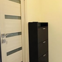 Продажа 1-комн квартиры на вторичном рынке Варежки кв-л, улица Кленовая,  д. 1