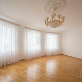 Аренда 5-комн квартиры на вторичном рынке Береговая улица,  д. 6