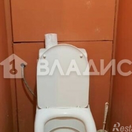 Продажа 1-комн квартиры на вторичном рынке улица Горбунова,  д. 10 к2