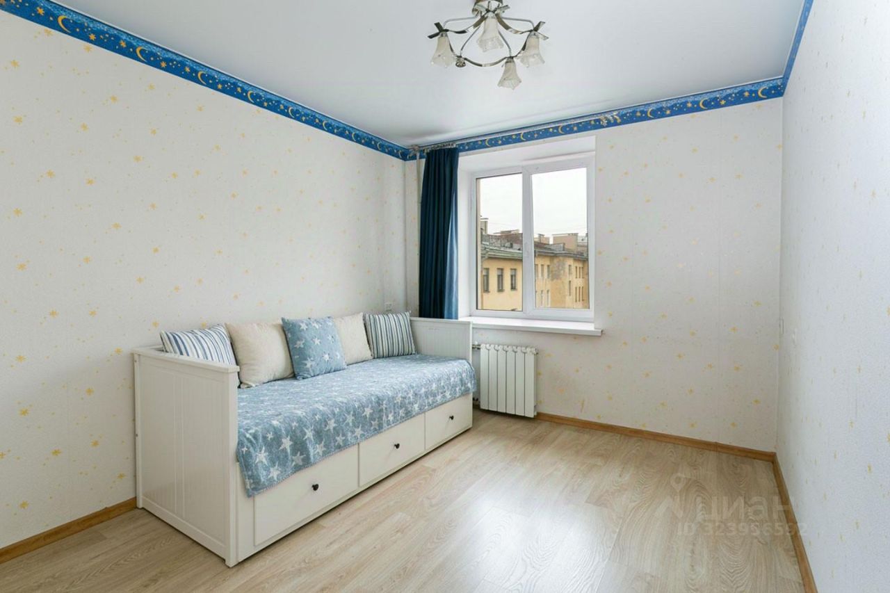 Продажа 4-комн квартиры на вторичном рынке Дровяной переулок, 7