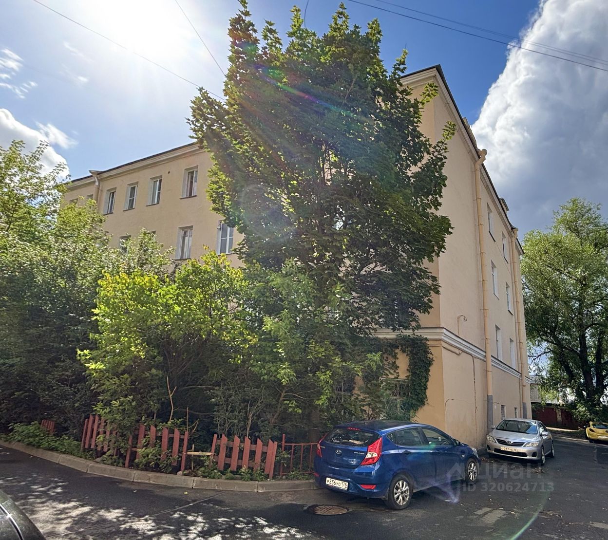 Продажа комнаты улица Михайлова, 12В