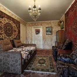 Продажа 2-комн квартиры на вторичном рынке посёлок Володарского, Зелёная улица,  д. 36