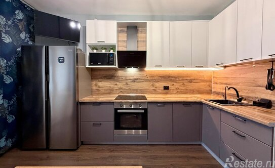 Продажа 3-комн квартиры на вторичном рынке Ветеранов пр-кт