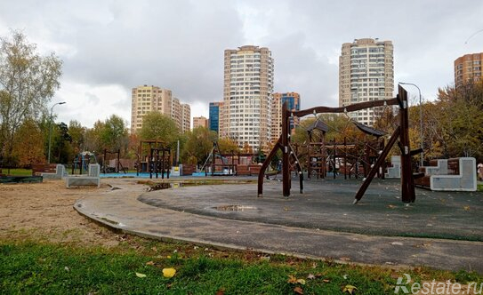 Продажа 3-комн квартиры на вторичном рынке Реутов, улица Дзержинского,  д. 3 к2