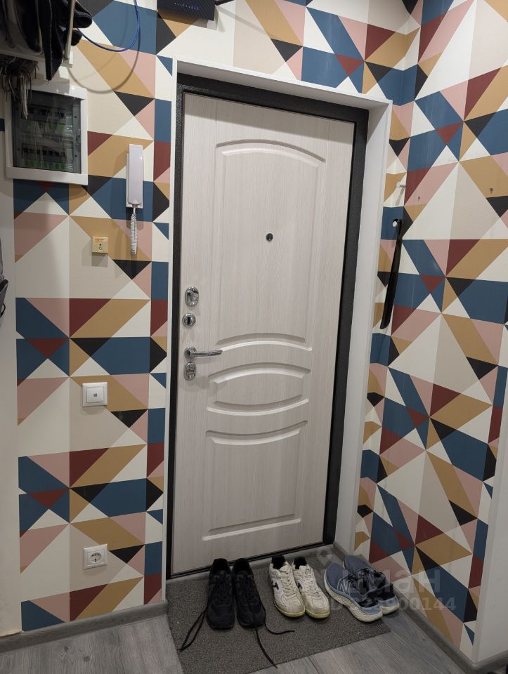 Продажа 1-комн квартиры на вторичном рынке Лобня, улица Маяковского, 12