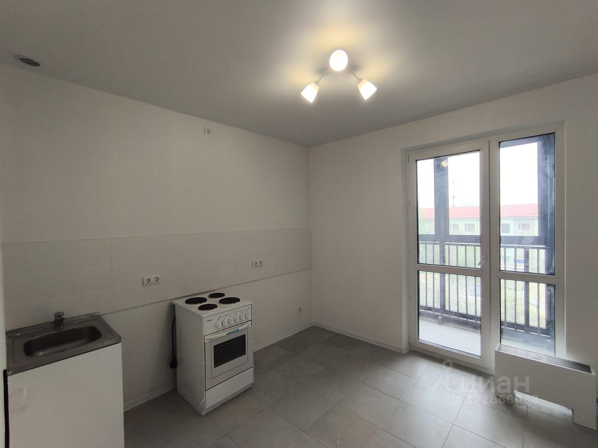 Продажа 3-комн квартиры на вторичном рынке Амурская улица, 1к1