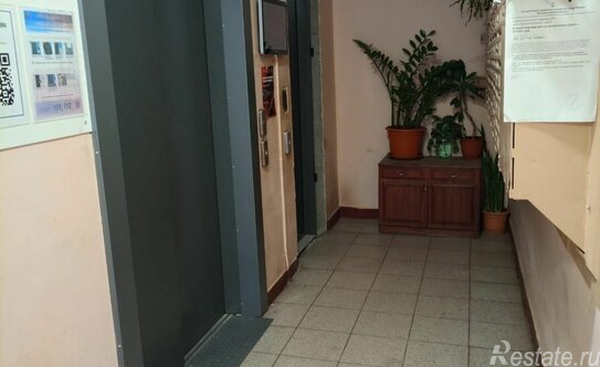 Продажа 1-комн квартиры на вторичном рынке Братиславская улица,  д. 5