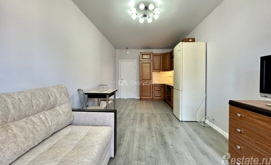 Продажа 2-комн квартиры на вторичном рынке Железнодорожный, проспект Героев,  д. 16