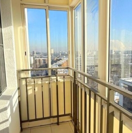 Продажа 2-комн квартиры на вторичном рынке Радужная улица,  д. 15 к3