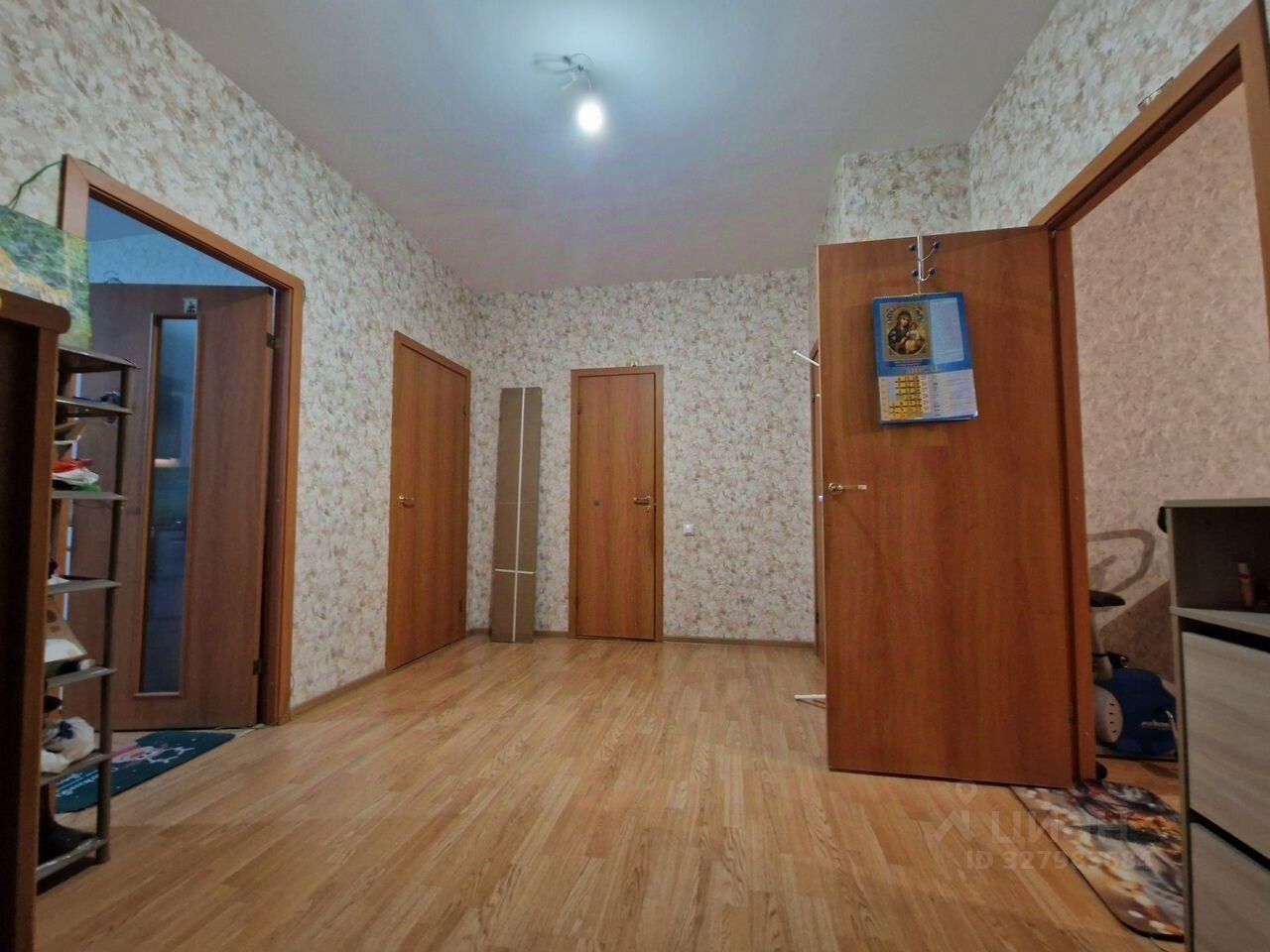 Продажа 3-комн квартиры на вторичном рынке Мурино, улица Шоссе в Лаврики, 89