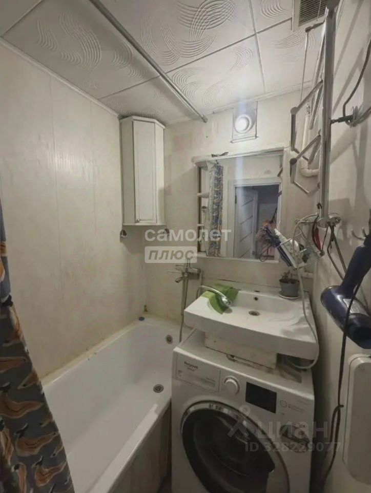 Продажа 2-комн квартиры на вторичном рынке улица Винокурова, 13к1